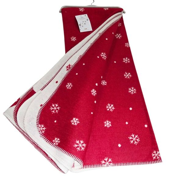 Docofil Reversible Ivory Red Snowflakes Throw Blanket 51x67 Made in Portugal - Picture 12 of 15